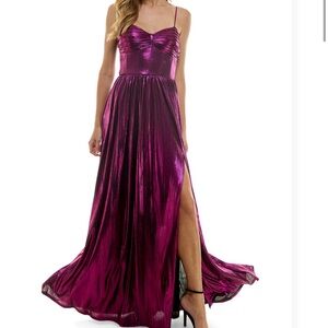 Sleeveless Sweetheart Maxi Gown for any formal occasions